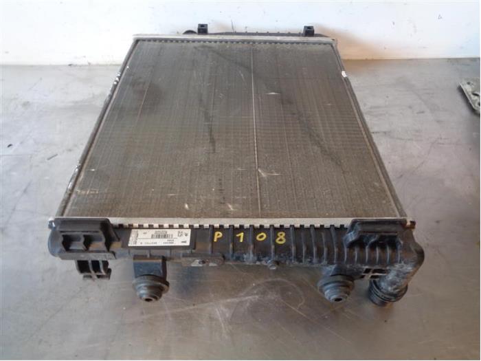 Used Radiator Peugeot 108 1.2 VTi 12V Price on request offered by Autohandel-Smet Gebroeders NV