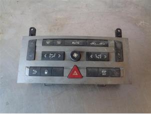 Used Air conditioning control panel Peugeot 407 SW (6E) Price on request offered by Autohandel-Smet Gebroeders NV