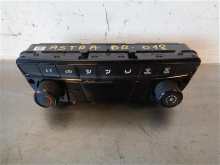 Air conditioning control panel Opel Astra 7370200000000X
