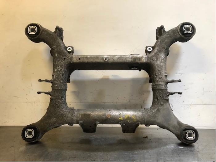 Swing arm from a BMW 5 serie Gran Turismo (F07) 530d 24V 2012