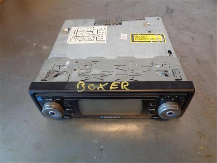 Begagnade Radio Peugeot Boxer Pris på förfrågan erbjuds av Autohandel-Smet Gebroeders NV