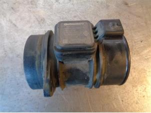 Used Airflow meter Renault Scénic III (JZ) Price on request offered by Autohandel-Smet Gebroeders NV
