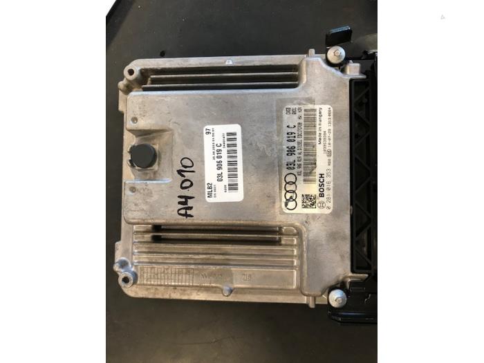 Used Engine management computer Audi A4 (B8) 2.0 TDI 16V Price on request offered by Autohandel-Smet Gebroeders NV