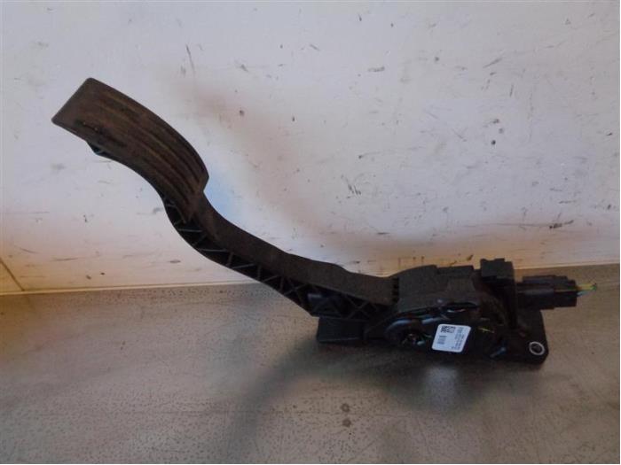 Begagnade Gaspedalsensor Ford C-Max (DXA) Pris på förfrågan erbjuds av Autohandel-Smet Gebroeders NV