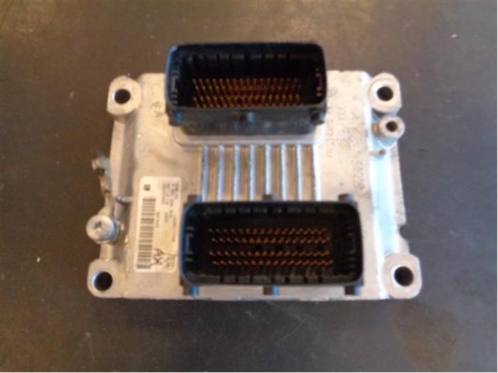 Used Ignition computer Opel Corsa D 1.2 16V LPG Price on request offered by Autohandel-Smet Gebroeders NV