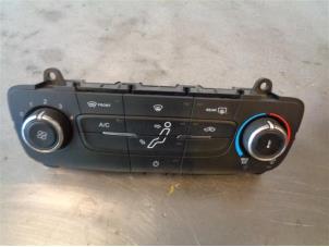 Used Air conditioning control panel Ford Focus 3 1.0 Ti-VCT EcoBoost 12V 125 Price on request offered by Autohandel-Smet Gebroeders NV