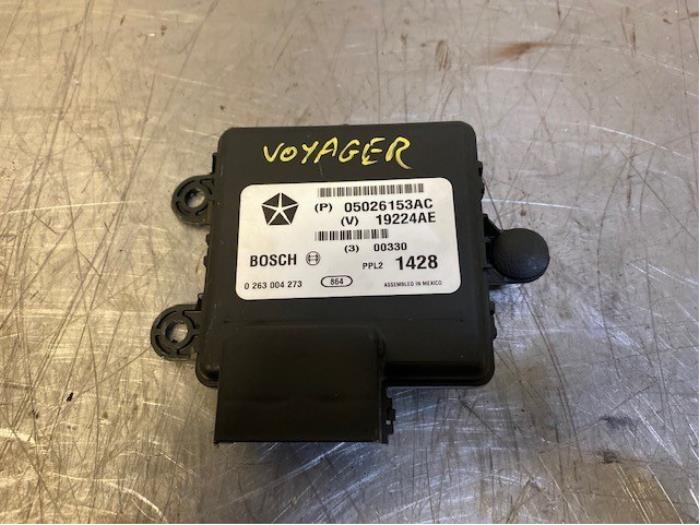 Begagnade PDC-modul Chrysler Voyager/Grand Voyager (RG/RS) 2.8 CRD 16V Grand Voyager Pris på förfrågan erbjuds av Autohandel-Smet Gebroeders NV