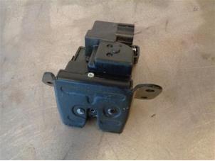 Used Tailgate motor Kia Sportage (SL) Price on request offered by Autohandel-Smet Gebroeders NV