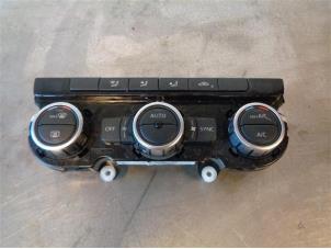 Used Air conditioning control panel Volkswagen Passat Variant (365) Price on request offered by Autohandel-Smet Gebroeders NV