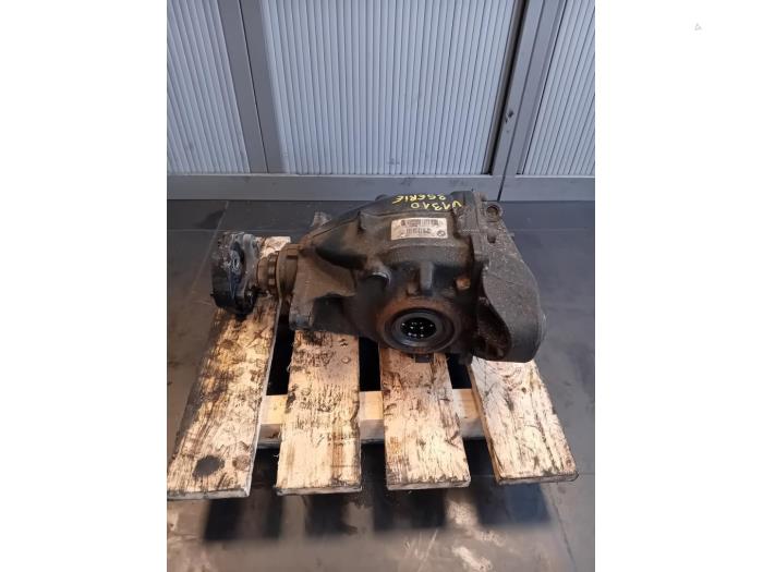 Used Rear differential BMW 3 serie Touring (F31) 318d 2.0 16V Price on request offered by Autohandel-Smet Gebroeders NV