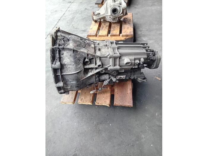 Gearbox from a BMW 3 serie Touring (F31) 318d 2.0 16V 2015
