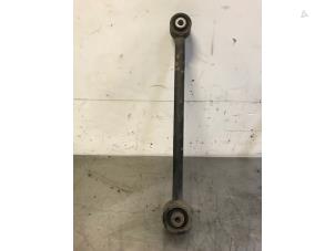 Used Rear upper wishbone, right Ssang Yong Rodius 2.2 SV 220 e-XDi 16V 2WD Price on request offered by Autohandel-Smet Gebroeders NV