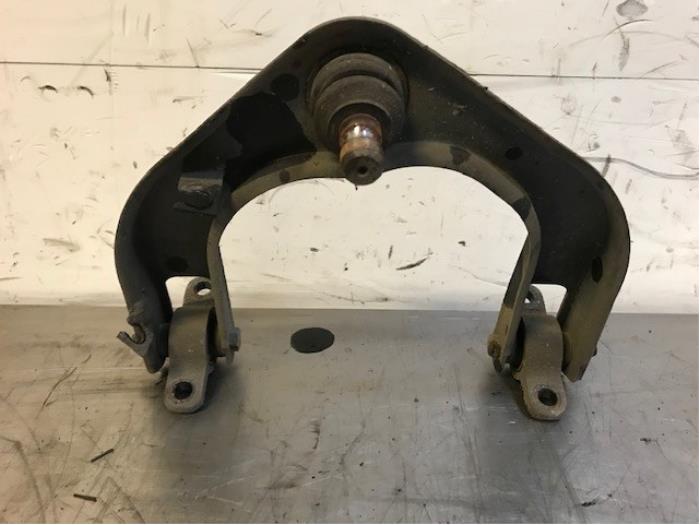 Front upper wishbone, left from a SsangYong Rodius 2.2 SV 220 e-XDi 16V 2WD 2018