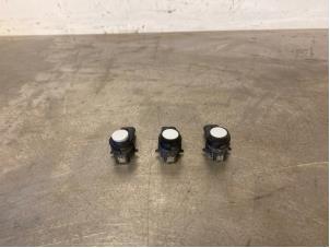 Used PDC Sensor Set BMW 2 serie (F22) M2 Competition 3.0 24V Price on request offered by Autohandel-Smet Gebroeders NV