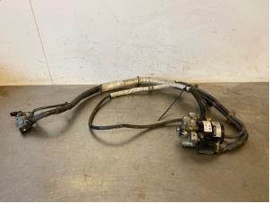 Used Oil pump Porsche Panamera (970) 3.0 V6 24V S E-Hybrid Price on request offered by Autohandel-Smet Gebroeders NV