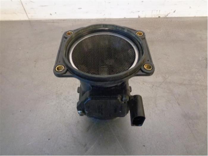 Begagnade Luftflödesmätare Volkswagen Golf IV (1J1) Pris på förfrågan erbjuds av Autohandel-Smet Gebroeders NV