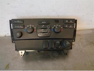 Used Air conditioning control panel Volvo XC70 (BZ) Price on request offered by Autohandel-Smet Gebroeders NV