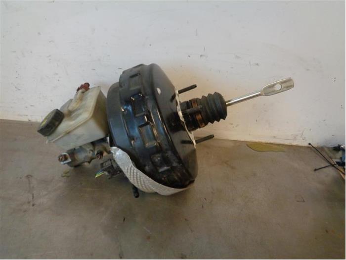 Usagé Servo frein Volvo XC70 (BZ) Prix sur demande proposé par Autohandel-Smet Gebroeders NV