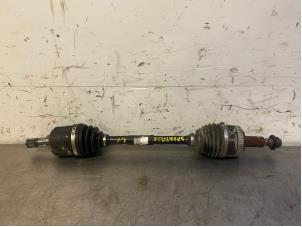 Used Front drive shaft, left Kia Sportage (SL) 1.7 CRDi 16V 4x2 Price on request offered by Autohandel-Smet Gebroeders NV