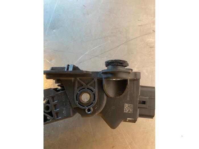 Throttle position sensor from a Mitsubishi Lancer Sports Sedan (CY/CZ) 1.6 MIVEC 16V 2016
