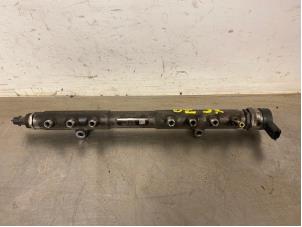 Used Fuel injector nozzle Volvo XC70 (BZ) Price on request offered by Autohandel-Smet Gebroeders NV