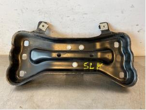 Used Gearbox mount Mercedes SLK (R172) 2.1 250 CDI, 250d 16V Price on request offered by Autohandel-Smet Gebroeders NV