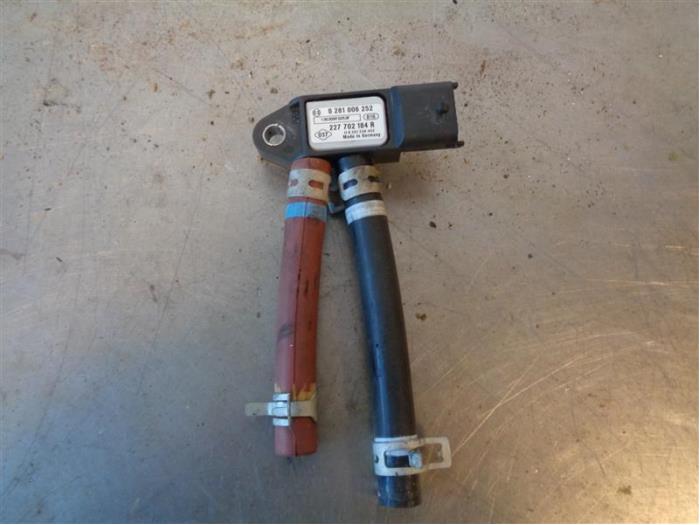 Used Particulate filter sensor Renault Captur I (2R) 1.5 Energy dCi 90 FAP Price on request offered by Autohandel-Smet Gebroeders NV