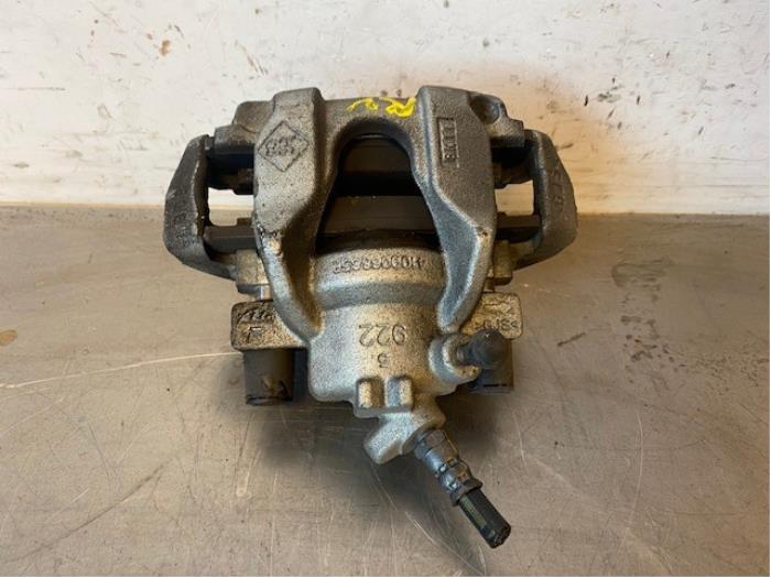 Gebrauchte Bremszange rechts vorne Dacia Sandero III 1.0 Sce 12V Preis auf Anfrage angeboten von Autohandel-Smet Gebroeders NV