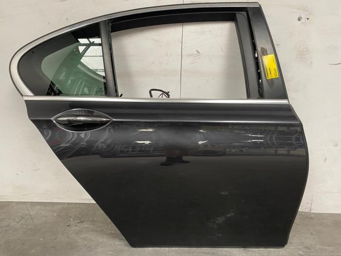 Tür 4-türig rechts hinten van een BMW 7 serie (F01/02/03/04) 730d 24V 2015