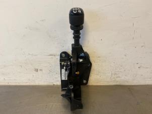 Used Gear stick Fiat Panda (312) 1.2 69 Price on request offered by Autohandel-Smet Gebroeders NV