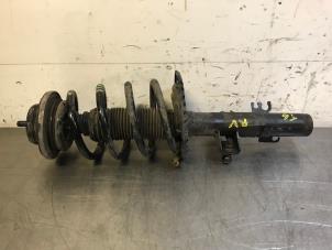 Used Front shock absorber, right Volkswagen Transporter/Caravelle T6 2.0 TDI 150 California 4Motion Price on request offered by Autohandel-Smet Gebroeders NV