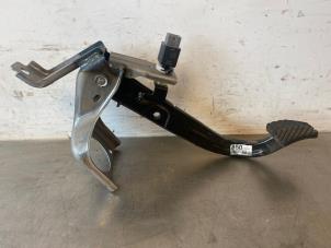 Used Brake pedal Kia Rio IV (YB) 1.4 CRDi 90 16V Price on request offered by Autohandel-Smet Gebroeders NV