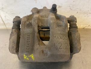 Used Front brake calliper, left Kia Rio IV (YB) 1.4 CRDi 90 16V Price on request offered by Autohandel-Smet Gebroeders NV