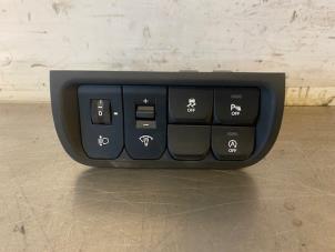 Used Light switch Kia Rio IV (YB) 1.4 CRDi 90 16V Price on request offered by Autohandel-Smet Gebroeders NV