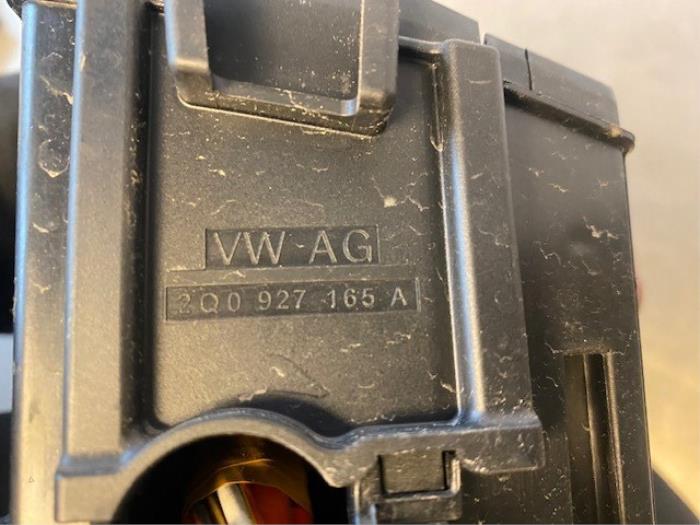 Boîte à fusibles d'un Volkswagen Polo VI (AW1) 1.0 MPi 12V 2019