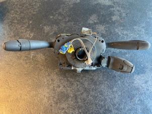 Used Steering column stalk Peugeot Expert (G9) 1.6 HDi 90 Price on request offered by Autohandel-Smet Gebroeders NV