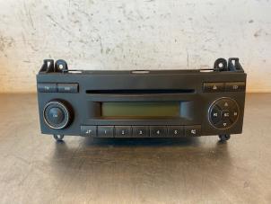 Usagé Radio/Lecteur CD Volkswagen Crafter 2.5 TDI 30/32/35 Prix € 121,00 Prix TTC proposé par Autohandel-Smet Gebroeders NV