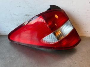 Used Taillight, left Ssang Yong Rodius 2.7 270 Xdi 20V 4x2 Price on request offered by Autohandel-Smet Gebroeders NV
