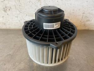 Usados Motor de ventilador de calefactor Hyundai H1 People Precio de solicitud ofrecido por Autohandel-Smet Gebroeders NV