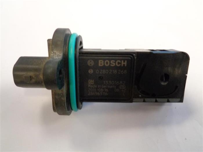 Airflow meter from a Opel Ampera-e 1.4 16V 2012