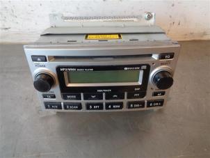 Used Radio CD player Hyundai Santa Fe II (CM) 2.2 CRDi 16V 4x2 Price on request offered by Autohandel-Smet Gebroeders NV