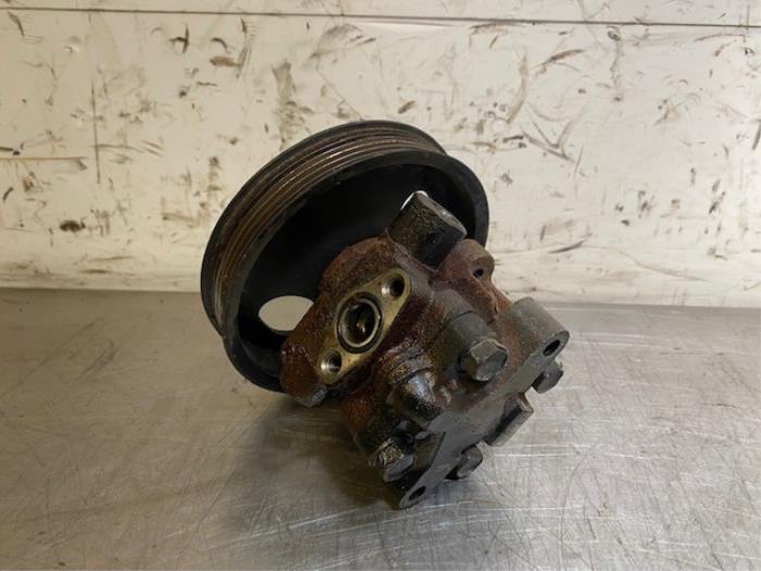 Usagé Pompe de direction Chevrolet Evanda 2.0 16V Prix sur demande proposé par Autohandel-Smet Gebroeders NV