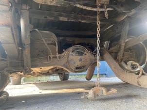 Used 4x4 rear axle Isuzu D-Max (TFR/TFS) 2.5 D Twin Turbo 4x4 Price on request offered by Autohandel-Smet Gebroeders NV