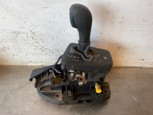 Used Automatic gear selector Volvo S60 I (RS/HV) Price on request offered by Autohandel-Smet Gebroeders NV