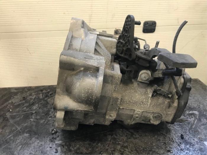Gebrauchte Getriebe Volkswagen Golf VI (5K1) 1.6 TDI 16V Preis auf Anfrage angeboten von Autohandel-Smet Gebroeders NV