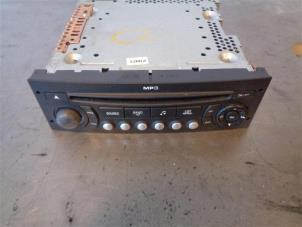 Used Radio CD player Citroen C2 (JM) 1.1 Entreprise Price on request offered by Autohandel-Smet Gebroeders NV