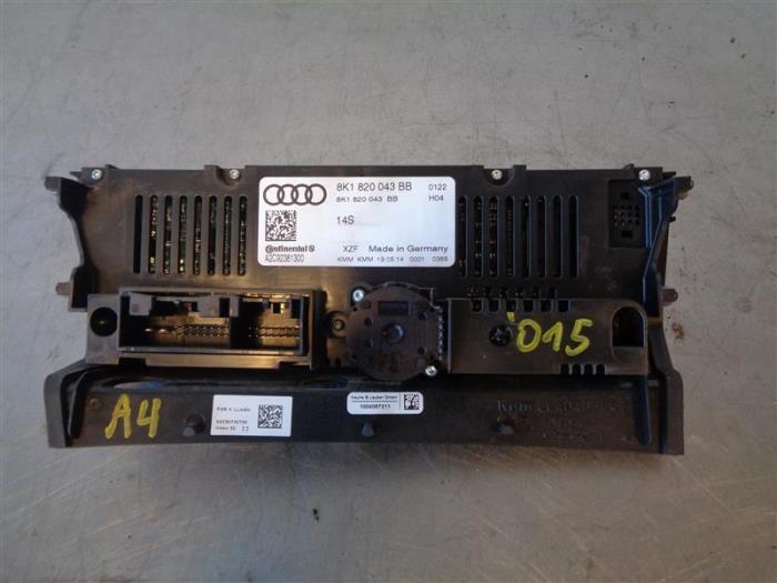 Panel sterowania klimatyzacji z Audi A4 Avant (B8) 2.0 TDI 177 16V 2015