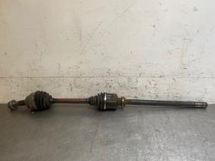 Used Front drive shaft, right Peugeot Boxer (U9) 3.0 HDi 175 Euro 5 Price on request offered by Autohandel-Smet Gebroeders NV