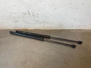 Used Set of tailgate gas struts Mercedes E Estate (S213) E-220d 2.0 Turbo 16V Price on request offered by Autohandel-Smet Gebroeders NV