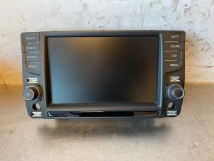 Used Navigation display Volkswagen Crafter (SY) 2.0 TDI RWD Price on request offered by Autohandel-Smet Gebroeders NV